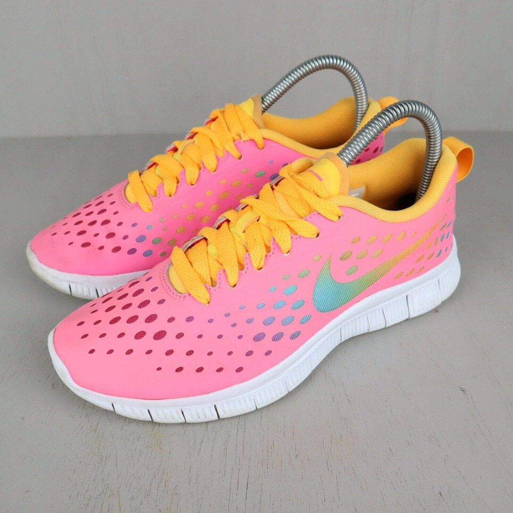 NIKE Free Express 641866 600 Training Womens Running Shoes Womens sz 7.5 / 6Y